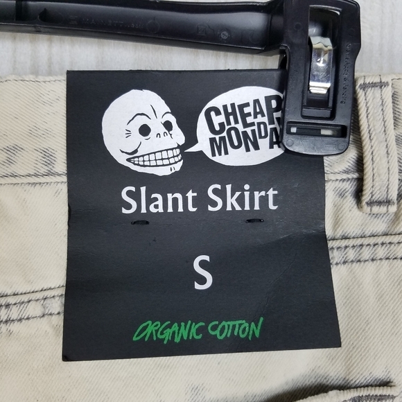 Cheap Monday Slant Mini Skirt Retro - Picture 5 of 8